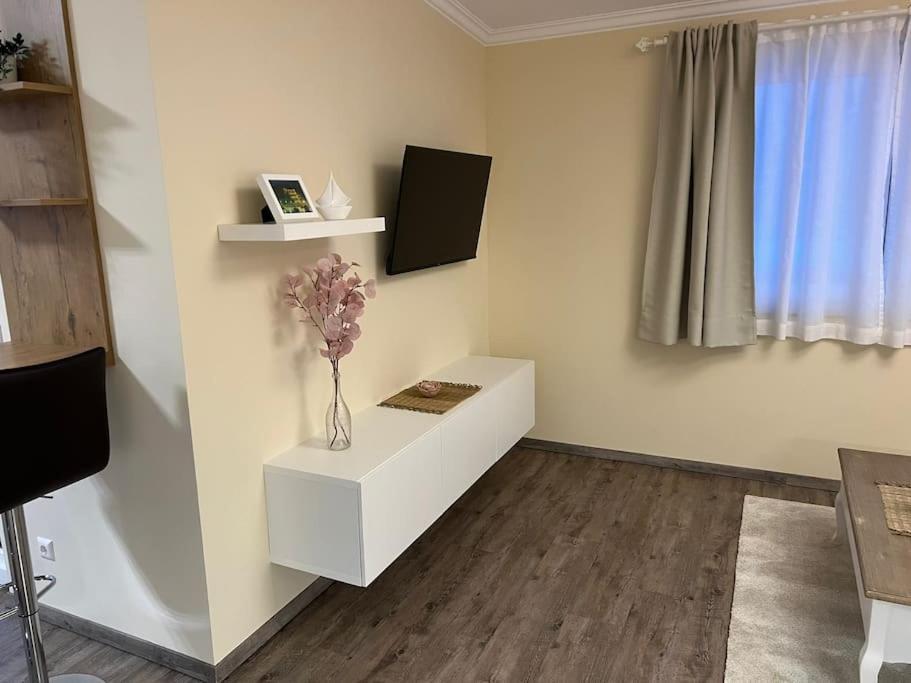 Gemuetliche Wohnung In Velden! Velden am Wörthersee Dış mekan fotoğraf