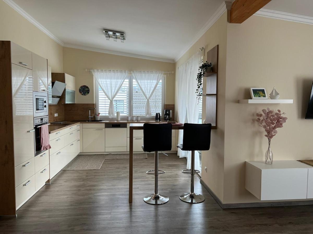 Gemuetliche Wohnung In Velden! Velden am Wörthersee Dış mekan fotoğraf
